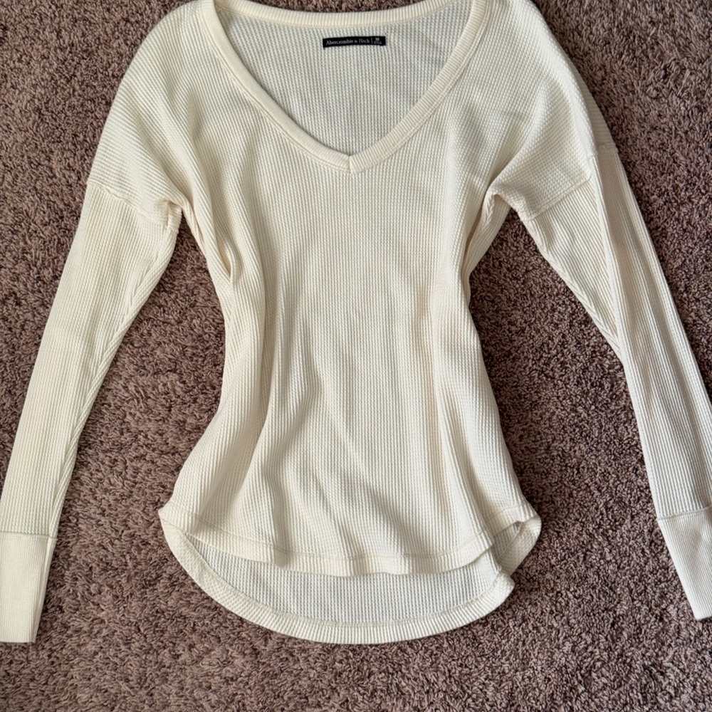 Abercrombie Waffle Knit V-Neck Long Sleeve Top - Cream